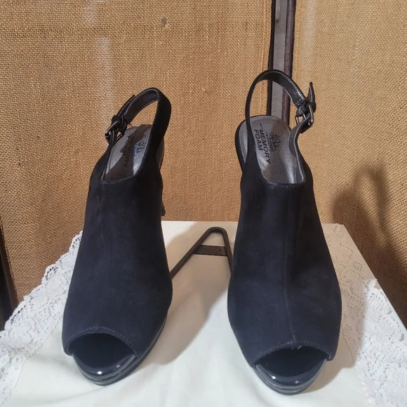 Black LifeStride Suede Peep Toe Slingback Heels with Adjustable Strap Size 9 - Picture 4 of 7
